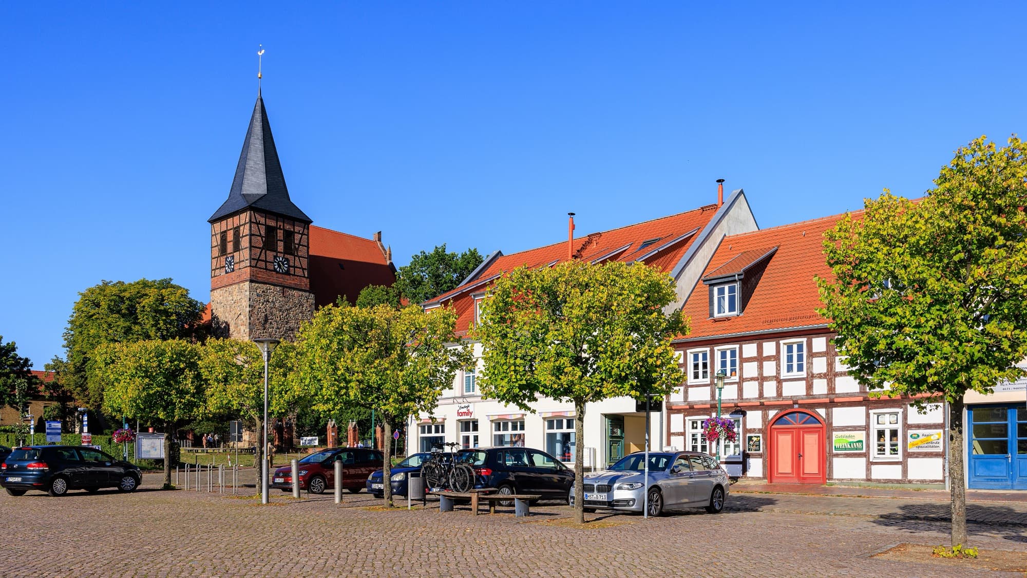 Marktplatz mit Marienkirche in Strasburg (Uckermark)